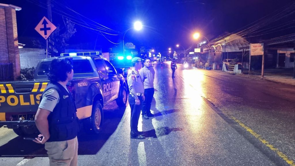 Polres Toba Gelar Patroli Blue Light, Wujudkan Rasa Aman Masyarakat di Malam Hari