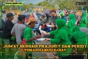 Hangatkan Pagi Warga Rawa Badak, Prajurit dan Persit Yonarhanud 6/BAY Bagikan Sarapan Gratis