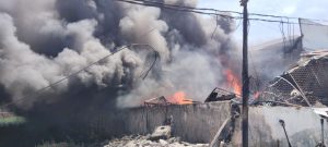 Gudang di Kawasan Pergudangan 8 Kosambi Ludes Terbakar, Api Sulit Dijinakkan