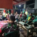 Babinsa Jatiasih Bersinergi dengan Komduk dan Warga Gelar Patroli Malam Jaga Keamanan Wilayah