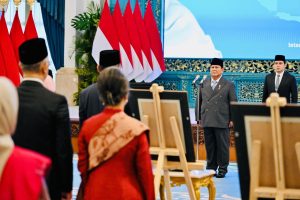 Panglima TNI Hadiri Upacara Penganugerahan Gelar Pahlawan Nasional di Istana Negara