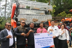 Bupati Taput Dorong UMKM Naik Kelas Lewat Workshop Branding Fesyen di Salib Kasih