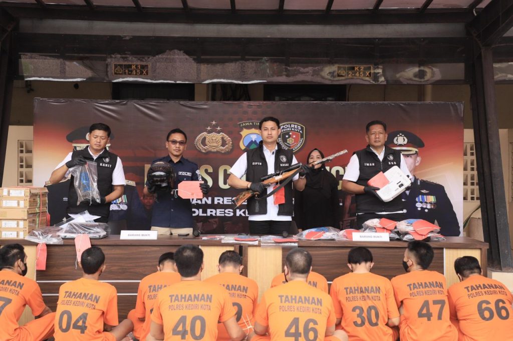 Operasi Sikat Semeru 2025, Polres Kediri Kota Ungkap 8 Kasus dan Amankan 9 Tersangka