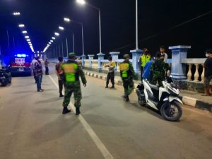 Antisipasi Kejahatan Jalanan, Babinsa Bersama Tiga Pilar Komponen Pendukung