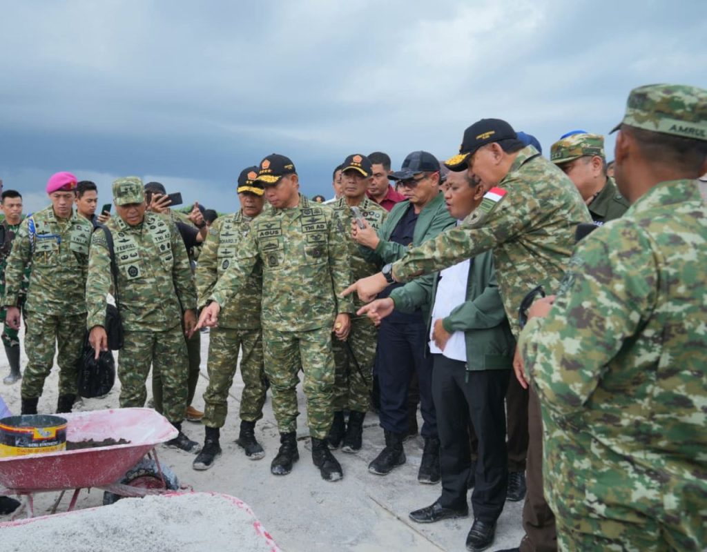 Tinjau Lokasi Sitaan, Panglima TNI dan Menteri Soroti 262 Hektar Tambang Timah Ilegal di Bangka