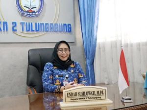 KEBINGUNGAN HUKUM KIP: Kepala SMKN 2 Tulungagung Resah Digugat LSM hingga MA, Dipaksa Ungkap Data BOS/BPOPP