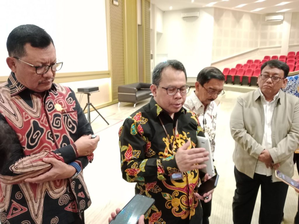 PROFESOR “GBHN” DIKRITIK KERAS: Kemdiktisaintek Minta PTS Perkuat Profil Dosen Menuju Indonesia Emas 2045
