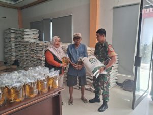 Kolaborasi TNI–Polri Warnai Penyaluran BLTS di Tambun Utara