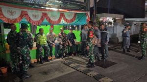 Patroli Tiga Pilar Koramil 01/Kranji bersama komduk Perkuat Keamanan Wilayah Bekasi Selatan