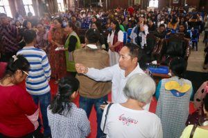 Lewat Ibadah Doa Bersama, Pemkab Taput Teguhkan Semangat Warga dan Salurkan Bantuan