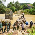 TNI Bangun Jembatan Gantung 80 Meter Untuk Percepat Mobilitas Warga Sukabumi