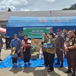 Kejari Toba dan IAD Salurkan Bantuan bagi Korban Bencana di Desa Dolok Nauli