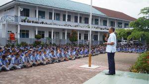 Wabup Toba Sosialisasikan Wasbang Untuk SMA Negeri 1 Laguboti