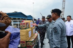 Bakamla RI Kirim 70 Ton Bantuan Kemanusiaan ke Sumatra