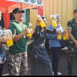 Ringankan Beban Warga, Kodim 0507/Bekasi Gelar Operasi Minyak Goreng Murah Bersama Minyak Kita