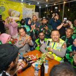 Ngopi Bareng Kakorlantas Polri dan Ojol Surabaya: Dari Secangkir Kopi, Tumbuh Kesadaran Keselamatan Jalan