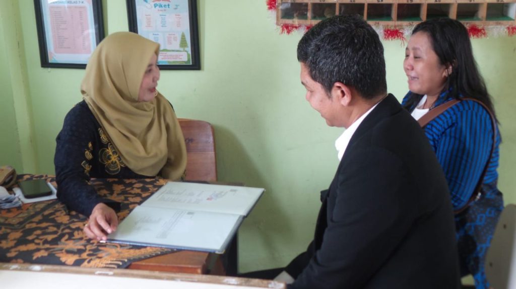 Negara Dorong Peran Ayah Lewat GEMAR, Ayah Diajak Ambil Rapor Anak