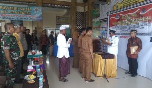 Lantik Tiga Perangkat Desa Terpilih Kades Irjik : Semoga Lekas Menyesuaikan diri