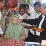 Jelang Nataru, Satgas Pangan Polda Jatim Turun Pasar, Harga Sembako Terpantau Stabil