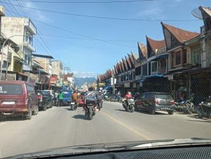 Arus Kendaraan Mudik Nataru 2025 di Kabupaten Toba Terpantau Landai