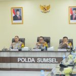 Dansat Brimob Polda Sumsel Hadiri Rilis Akhir Tahun 2025 Secara Daring
