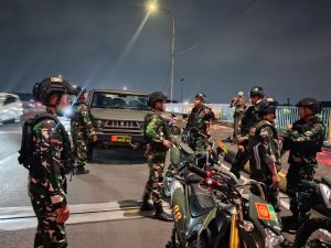 Kodim 0505/JT Gelar Patroli Kendaraan dan Patroli Jalan Kaki Jelang Pergantian Tahun