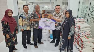 Solidaritas Hakim Aceh: PT Banda Aceh Salurkan Bantuan Pasca Bencana