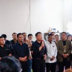 Wujud Kepedulian, Bupati Humbang Hasundutan Melayat ke Rumah Duka Op. Amos