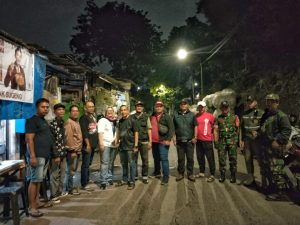 Sinergi TNI, Aparat dan Warga Perkuat Keamanan Wilayah Pulogadung Lewat Patroli/ Siskamling Keliling