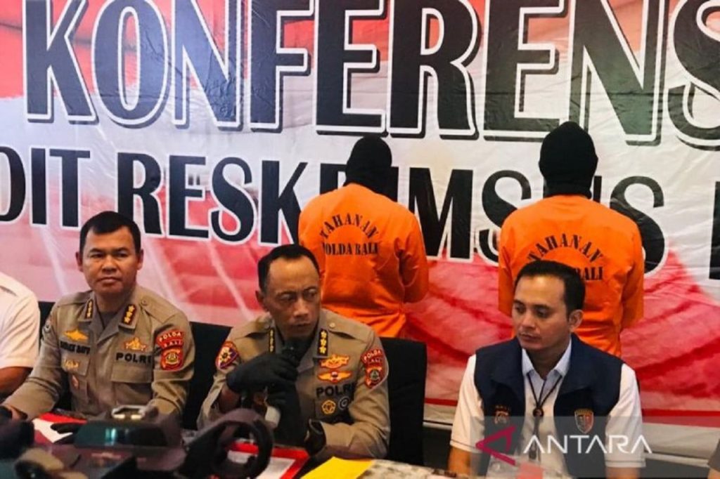 Satgas Siber Pungli Polda Bali Ciduk Pegawai Dishub di Jembatan Timbang Cekik