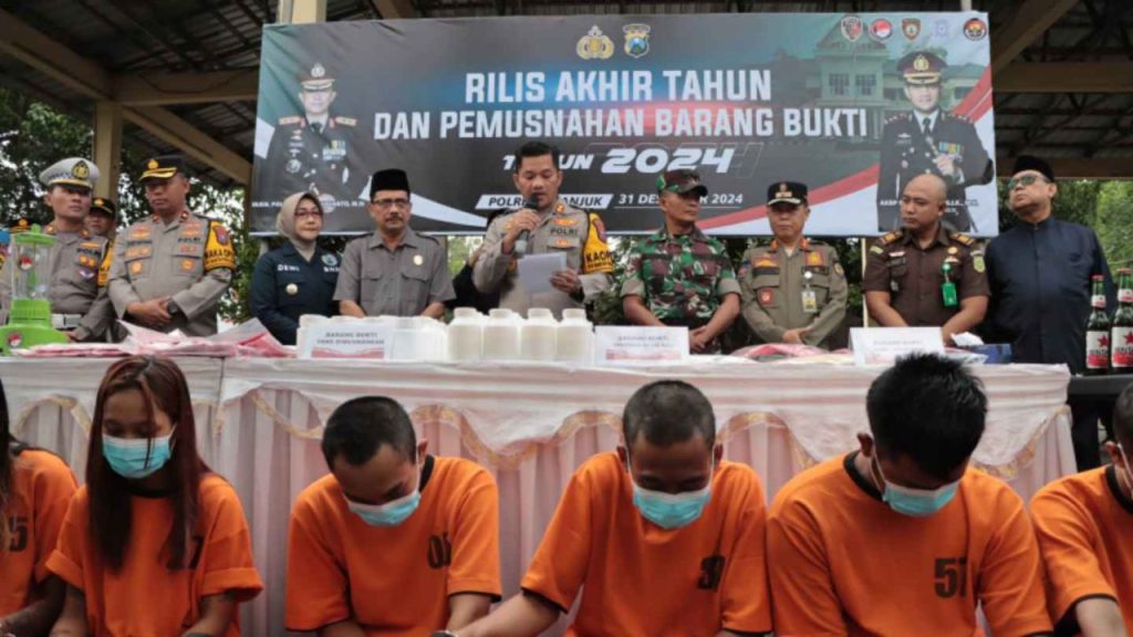 Polres Nganjuk Berhasil Bongkar Jaringan Peredaran Narkotika di Tanjunganom dan Kediri