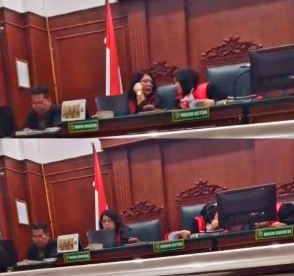 Hakim Tampak Berbincang Saat Terdakwa Bacakan Pledoi, KY Beri Respons