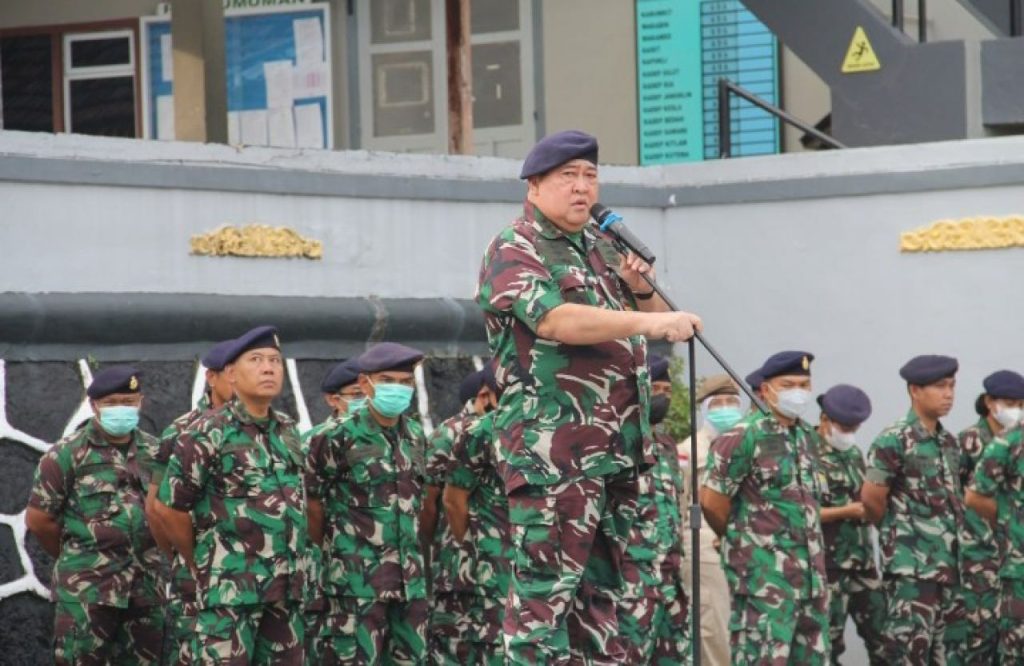 Jelang Libur Hari Raya, Karumkit Pimpin Apel Khusus Personel Rumkital Dr. Midiyato Suratani