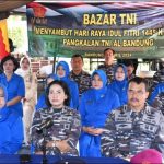Jelang Hari Raya Idul Fitri 1445 H/Tahun 2024 M, Lanal Bandung Gelar Bazar Murah Secara Serentak