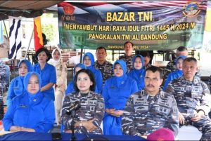 Jelang Hari Raya Idul Fitri 1445 H/Tahun 2024 M, Lanal Bandung Gelar Bazar Murah Secara Serentak