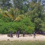 Aksi Bersih Pantai di Pulau Tikus, Lanal Bengkulu Komitmen Dukung Program Laut Bersih di Provinsi Bengkulu