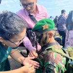 Upacara Tradisi Pembaretan dan Penyematan Brivet ” Yudha Wastu Pramuka” 88 Siswa Dikjurbaif Abit Dikmaba TNI AD TA.2023