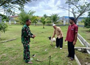 Sambut Hari Raya Idul Adha 1445 H/2024 M, Danlanal Nias Serahkan 2 Ekor Hewan Kurban
