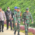Panglima TNI Dampingi Presiden RI Tinjau Embung MBH dan Sumbu Kebangsaan di IKN