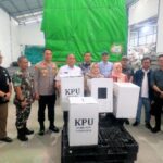 Mewakili Dandim, Danramil 06/KD, Menghadiri Kegiatan Seremonial Penerimaan Logistik Pilkada Tahun 2024
