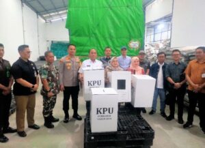 Mewakili Dandim, Danramil 06/KD, Menghadiri Kegiatan Seremonial Penerimaan Logistik Pilkada Tahun 2024