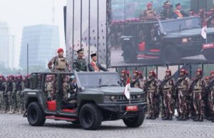 Panglima TNI Tinjau Geladi Bersih Puncak Acara HUT Ke-79 TNI Tahun 2024
