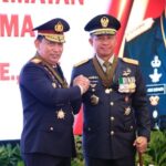 Pemberian Tanda Kehormatan Bintang Bhayangkara Utama (BBU) Wujud Komitmen Kokohnya Sinergisitas TNI-Polri Selama Ini
