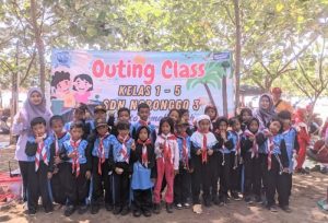 SDN Ngronggo 3 Kota Kediri SKAL ke Pantai Gemah