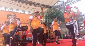 Bang Doel Calon Wakil Gubenur DKI Jakarta Bersama 3000 Warga Sunter Jaya Lakukan Senam Massal