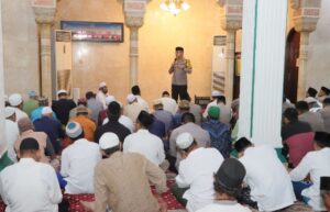 Jelang Pelantikan Presiden dan Wakil Presiden 2024, Kapolres Metro Jakarta Utara Salat Subuh Keliling