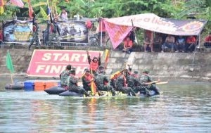 Antusiasme Masyarakat Menyaksikan Lomba Binsat Kormar 2024