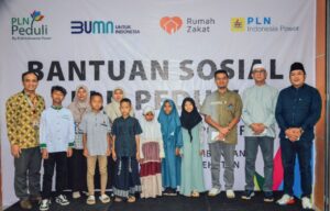 PLN Peduli By PLN Indonesia Power Gandeng Rumah Zakat Salurkan Bantuan Sosial