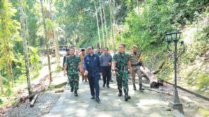 Danrem 012/TU Bersama Rombongan Ziarah dan Tinjau Renovasi Makam Pahlawan Nasional Teuku Umar