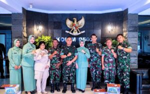 Danrem 052/Wijayakrama Kunjungi Kodim 0502/Jakarta Utara: Berikan Santunan dan Arahan Motivasi